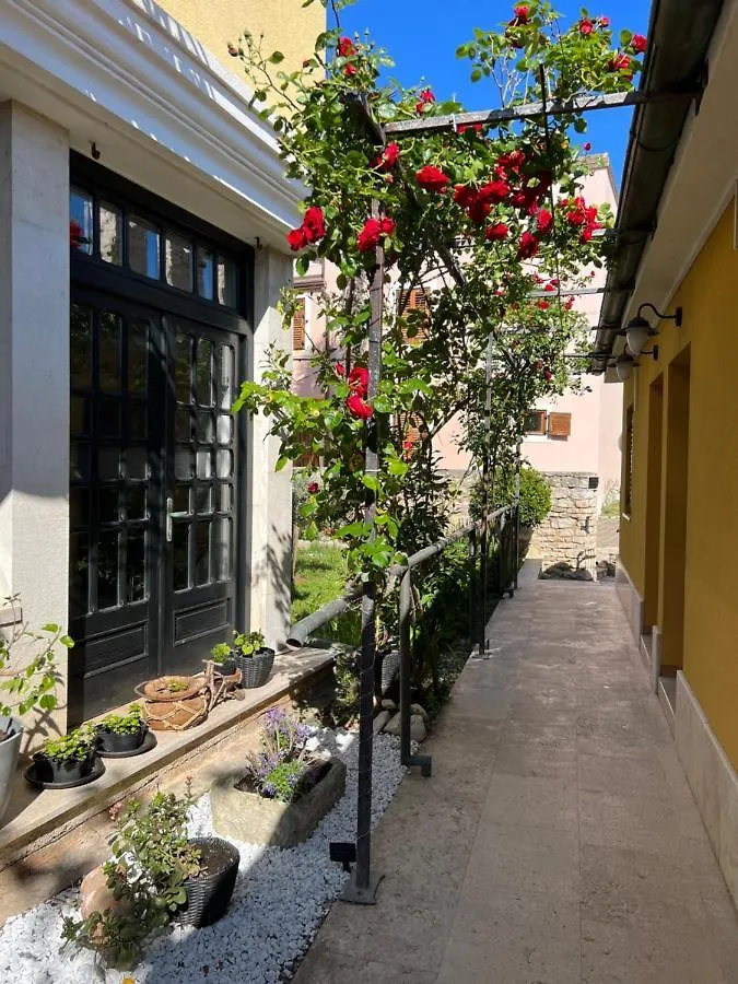 Guest House Torci 18 Novigrad Croatia